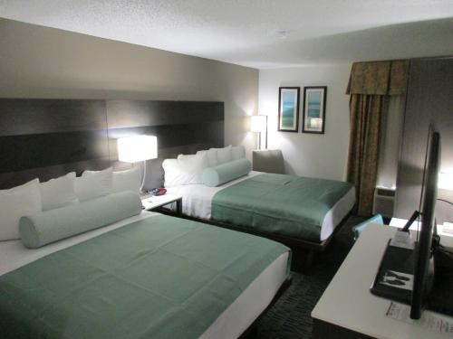 Imagen de la habitación del Hotel Clarion Pointe Near Medical Center. Foto 4