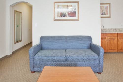 Imagen de la habitación del Hotel Clarion Pointe New Bern. Foto 4