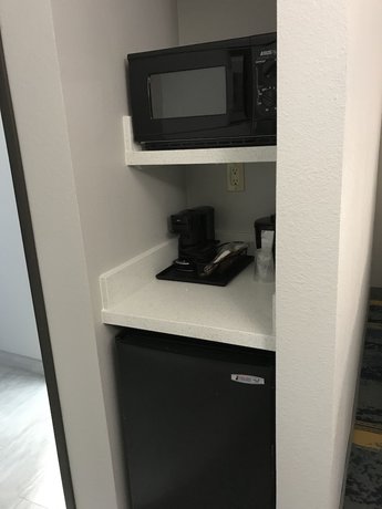 Imagen de la habitación del Hotel Clarion Pointe Okc Airport. Foto 8