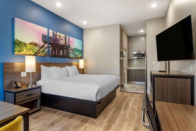 Imagen de la habitación del Hotel Clarion Pointe Port Arthur-Beaumont South. Foto 11