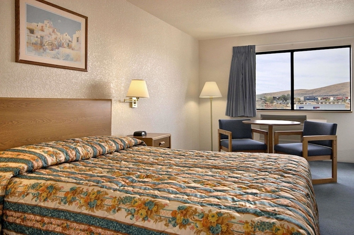 Imagen de la habitación del Hotel Clarion Pointe Prescott Valley. Foto 4