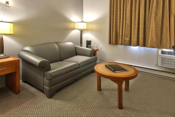 Imagen general del Hotel Clarion Pointe Quebec Airport. Foto 5