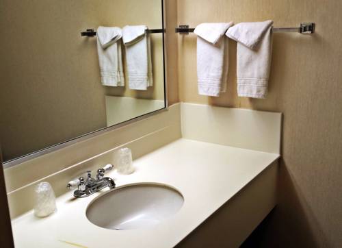 Imagen de la habitación del Hotel Clarion Pointe Rhinelander Downtown. Foto 12