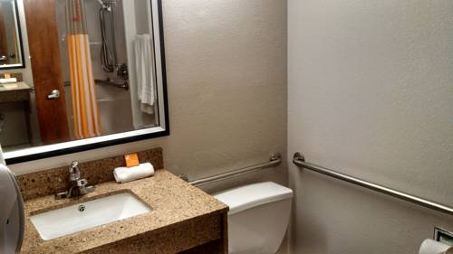 Imagen de la habitación del Hotel Clarion Pointe Richmond North Near University. Foto 3