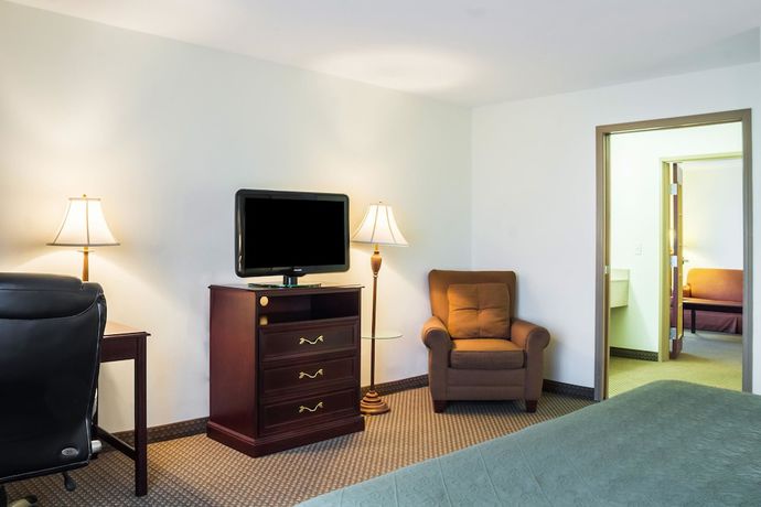 Imagen de la habitación del Hotel Clarion Pointe Sioux Falls Airport. Foto 3