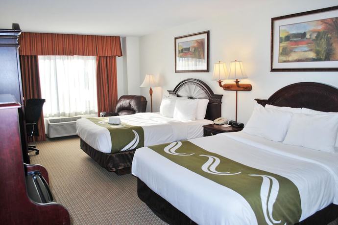 Imagen de la habitación del Hotel Clarion Pointe Sioux Falls Airport. Foto 4