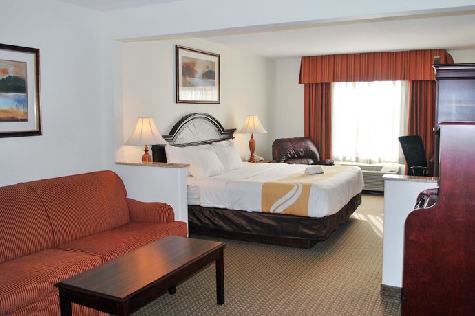 Imagen de la habitación del Hotel Clarion Pointe Sioux Falls Airport. Foto 8