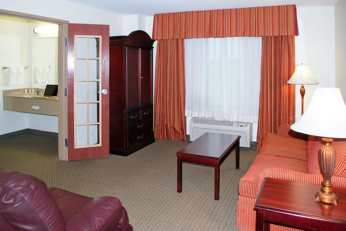 Imagen de la habitación del Hotel Clarion Pointe Sioux Falls Airport. Foto 10