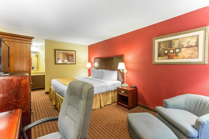 Imagen de la habitación del Hotel Clarion Pointe Statesville. Foto 9