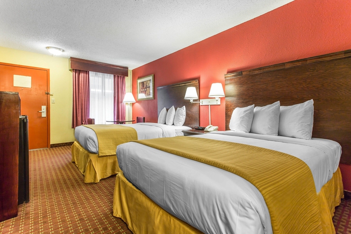 Imagen de la habitación del Hotel Clarion Pointe Statesville. Foto 10