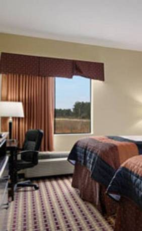 Imagen de la habitación del Hotel Clarion Pointe Sulphur - Lake Charles. Foto 5