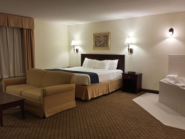Imagen de la habitación del Hotel Clarion Pointe-Dillard near Blue Ridge Mountains. Foto 2