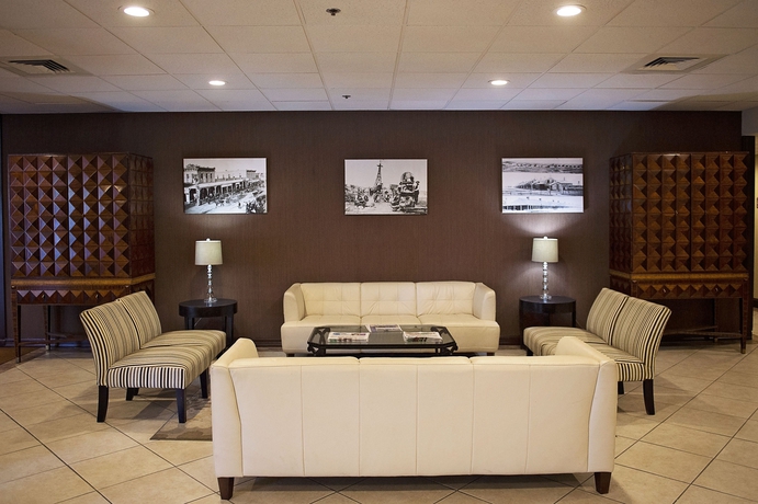 Imagen de los interiores del Hotel Clarion San Angelo Near Convention Center. Foto 11