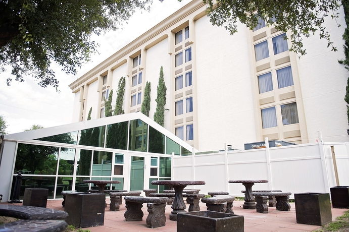 Imagen de los exteriores del Hotel Clarion San Angelo Near Convention Center. Foto 10