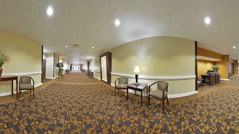 Imagen de los interiores del Hotel Clarion San Angelo Near Convention Center. Foto 13