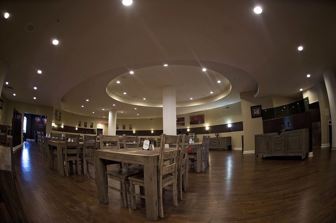 Imagen del bar/restaurante del Hotel Clarion San Angelo Near Convention Center. Foto 6