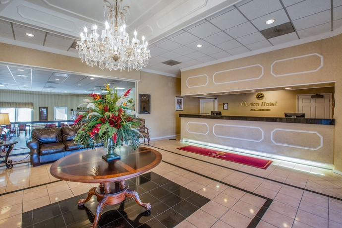 Imagen de los interiores del Hotel Clarion Suites, Augusta. Foto 10