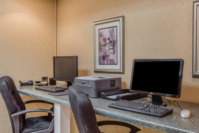 Imagen de los interiores del Hotel Clarion Suites, Augusta. Foto 13