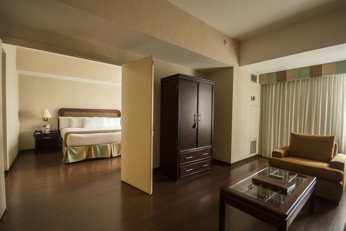 Imagen de los interiores del Hotel Clarion Suites Guatemala City. Foto 13