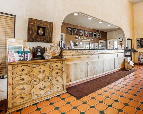 Imagen de los interiores del Hotel Clarion Suites St George - Convention Center Area. Foto 8