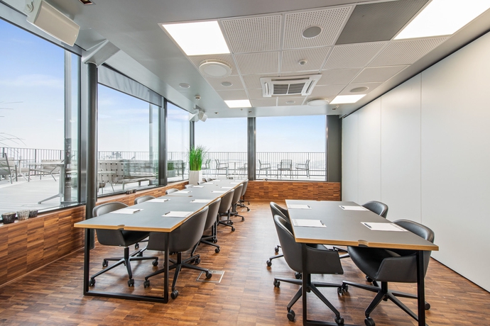 Imagen de los interiores del Hotel Clarion The Edge. Foto 16