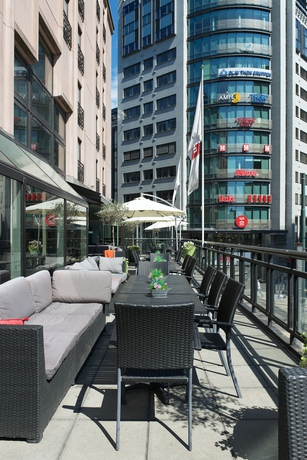 Imagen de los exteriores del Hotel Clarion The Hub. Foto 7