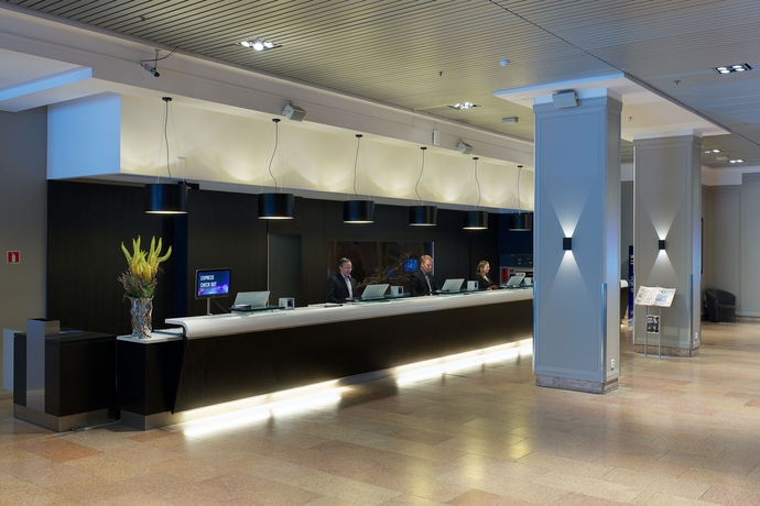 Imagen de los interiores del Hotel Clarion The Hub. Foto 12