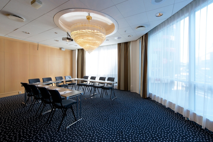 Imagen de los interiores del Hotel Clarion The Hub. Foto 15