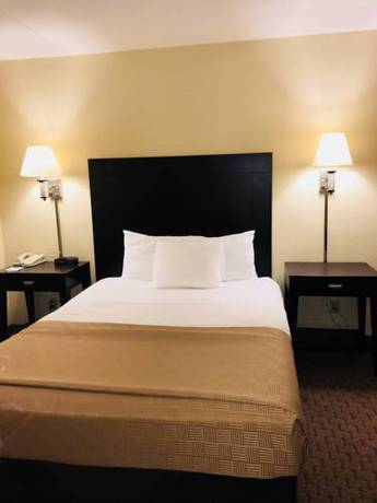Imagen de la habitación del Hotel Clarion & Suites. Foto 1
