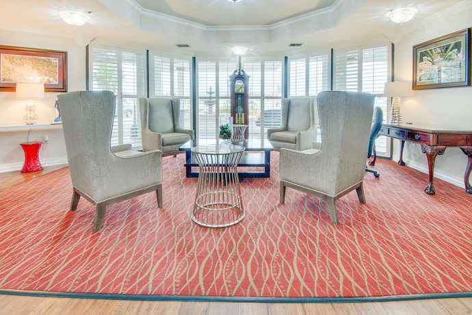 Imagen de los interiores del Hotel Clarion & Suites Metairie. Foto 18