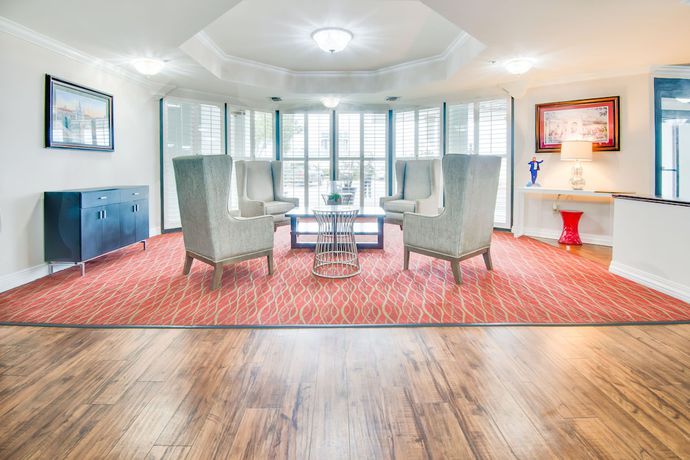 Imagen de los interiores del Hotel Clarion & Suites Metairie. Foto 19