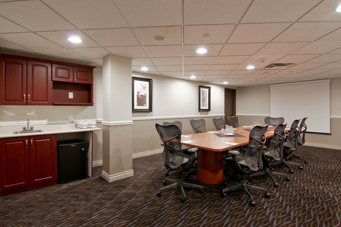 Imagen de los interiores del Hotel Clarion and Conference Centre. Foto 6