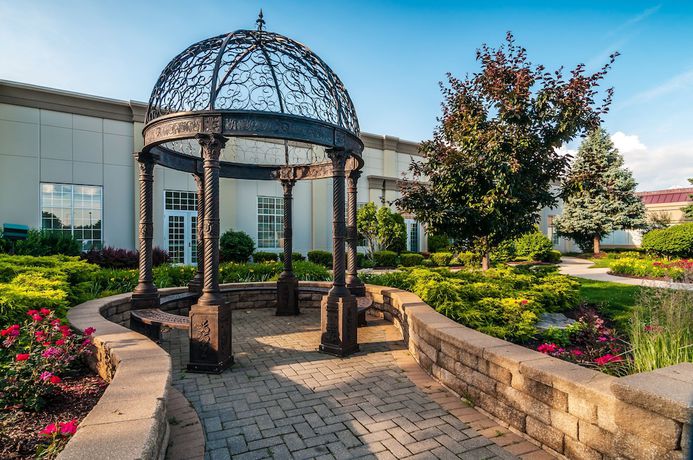 Imagen de los exteriores del Hotel Clarion and Convention Center Joliet. Foto 8