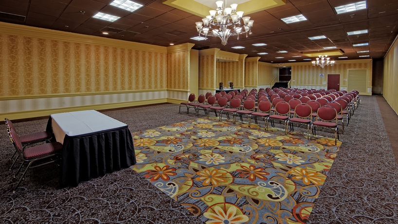 Imagen general del Hotel Clarion and Suites Conference Center Memphis Airport. Foto 2