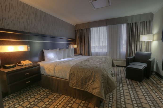 Imagen de la habitación del Hotel Clarion and Suites. Foto 5