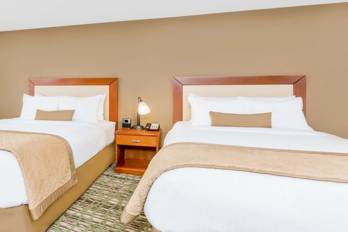 Imagen de la habitación del Hotel Clarion and Suites, Mount Laurel. Foto 4