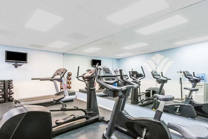 Imagen de los interiores del Hotel Clarion and Suites, Mount Laurel. Foto 18