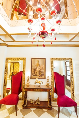 Imagen de los interiores del Hotel Clark International. Foto 19