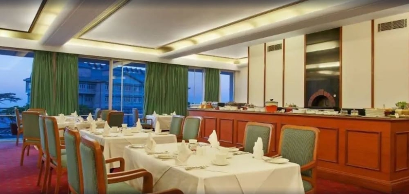 Imagen del bar/restaurante del Hotel Clarkes , A Grand Heritage Since 1898. Foto 3