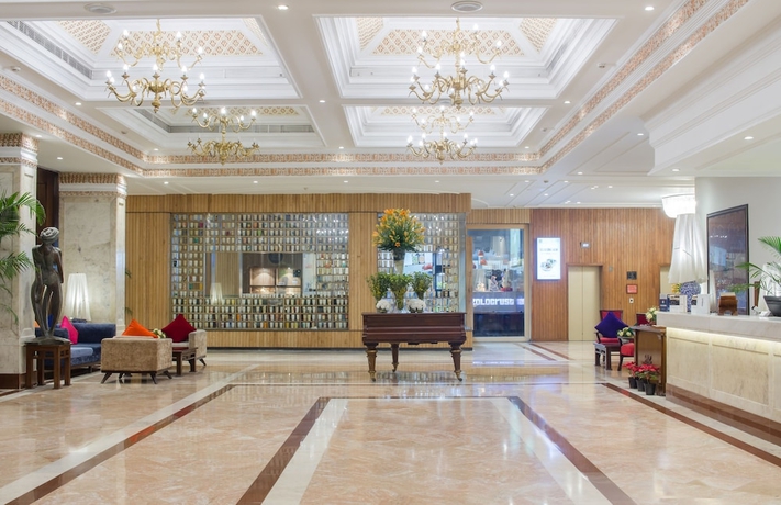 Imagen de los interiores del Hotel Clarks Amer. Foto 16