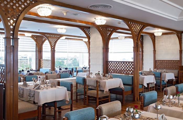 Imagen de los interiores del Hotel Clarks Avadh. Foto 17