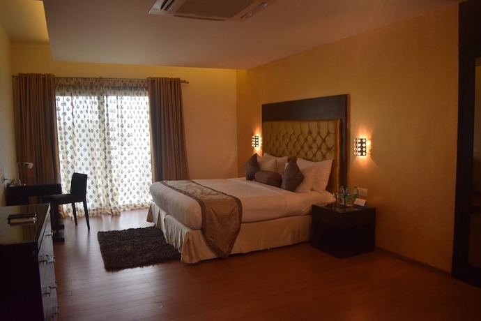 Imagen de la habitación del Hotel Clarks Exotica Convention, Resort and Spa. Foto 8