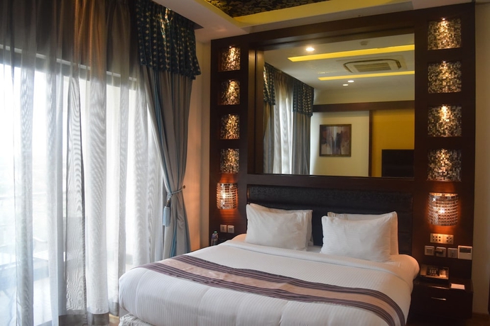 Imagen de la habitación del Hotel Clarks Exotica Convention, Resort and Spa. Foto 9