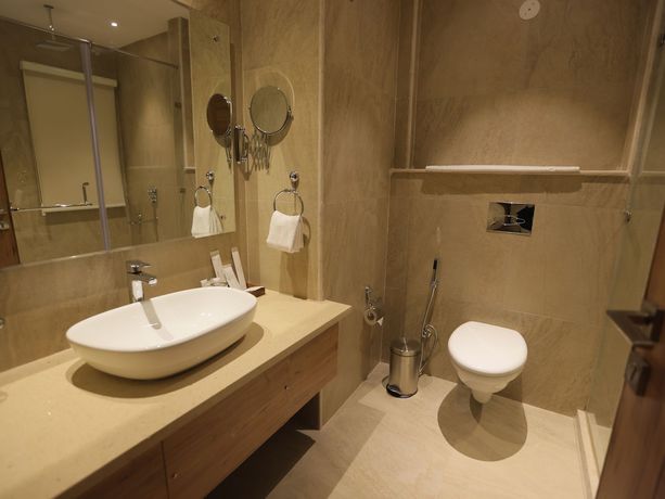 Imagen de la habitación del Hotel Clarks Inn Express Dehradun. Foto 6