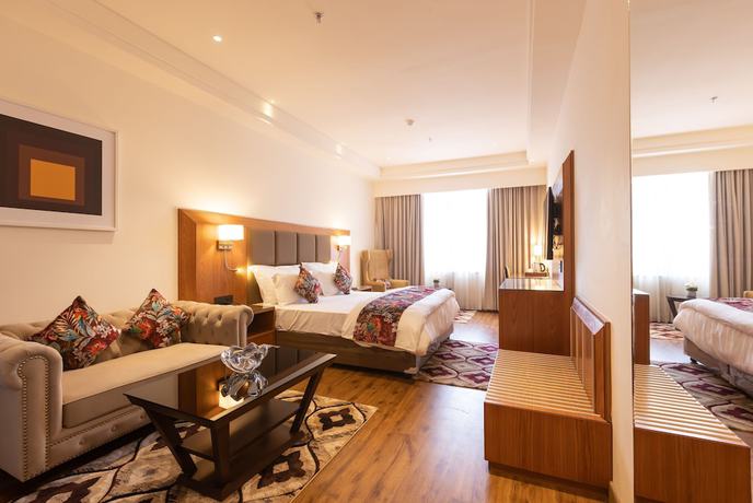 Imagen de los interiores del Hotel Clarks Inn Express Ludhiana. Foto 8