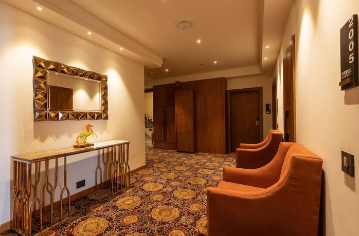 Imagen de los interiores del Hotel Clarks Inn Express Ludhiana. Foto 10