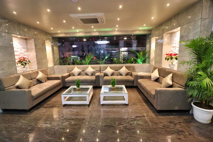 Imagen de los interiores del Hotel Clarks Inn Express Udaipur. Foto 18