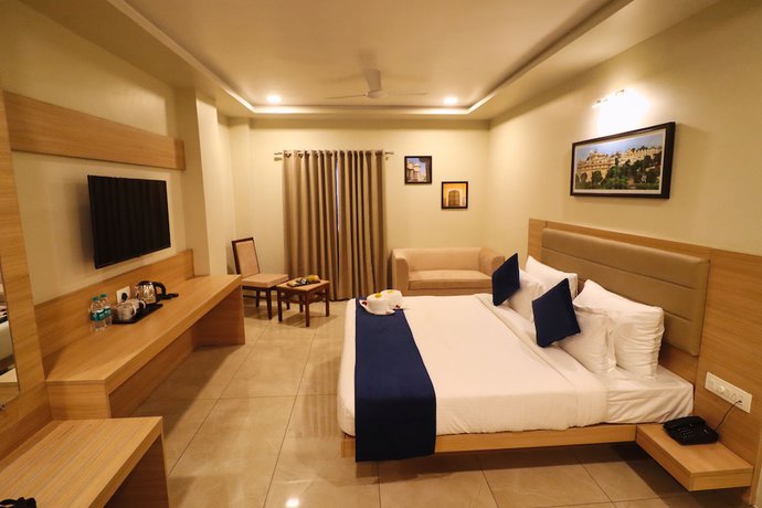 Imagen de la habitación del Hotel Clarks Inn Express Udaipur. Foto 8