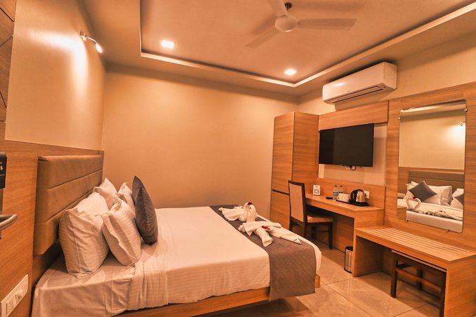 Imagen de la habitación del Hotel Clarks Inn Express Udaipur. Foto 13
