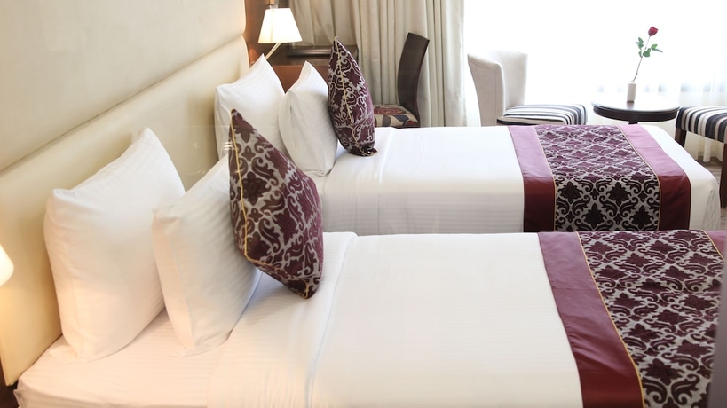 Imagen de la habitación del Hotel Clarks Inn Suite Gwalior. Foto 5
